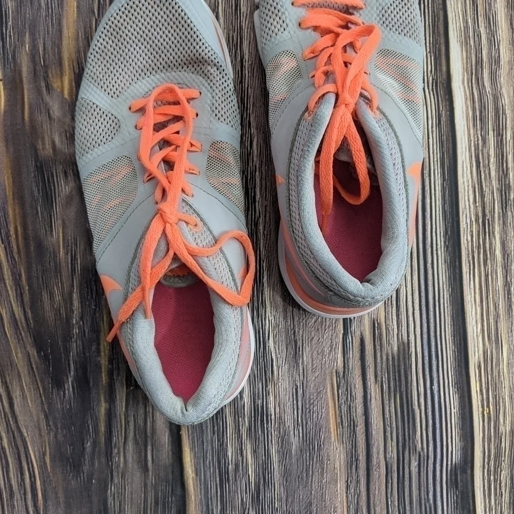 Women's 9.5 Nikes
